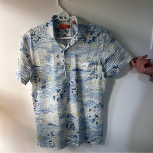 Tori Richard Blue, White & Light Green Floral Hawaiian Shirt